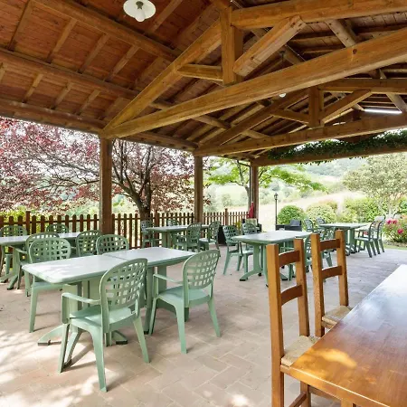 In With Pool & Nature *